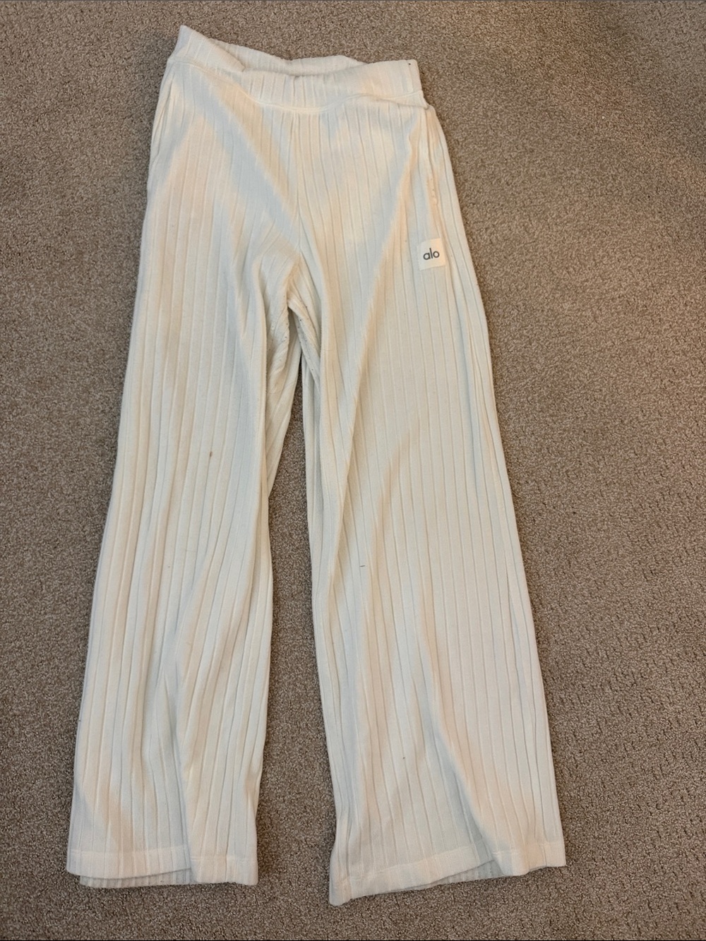 ALO Yoga Kids Ribbed Wide-Leg Sweatpants in Cream